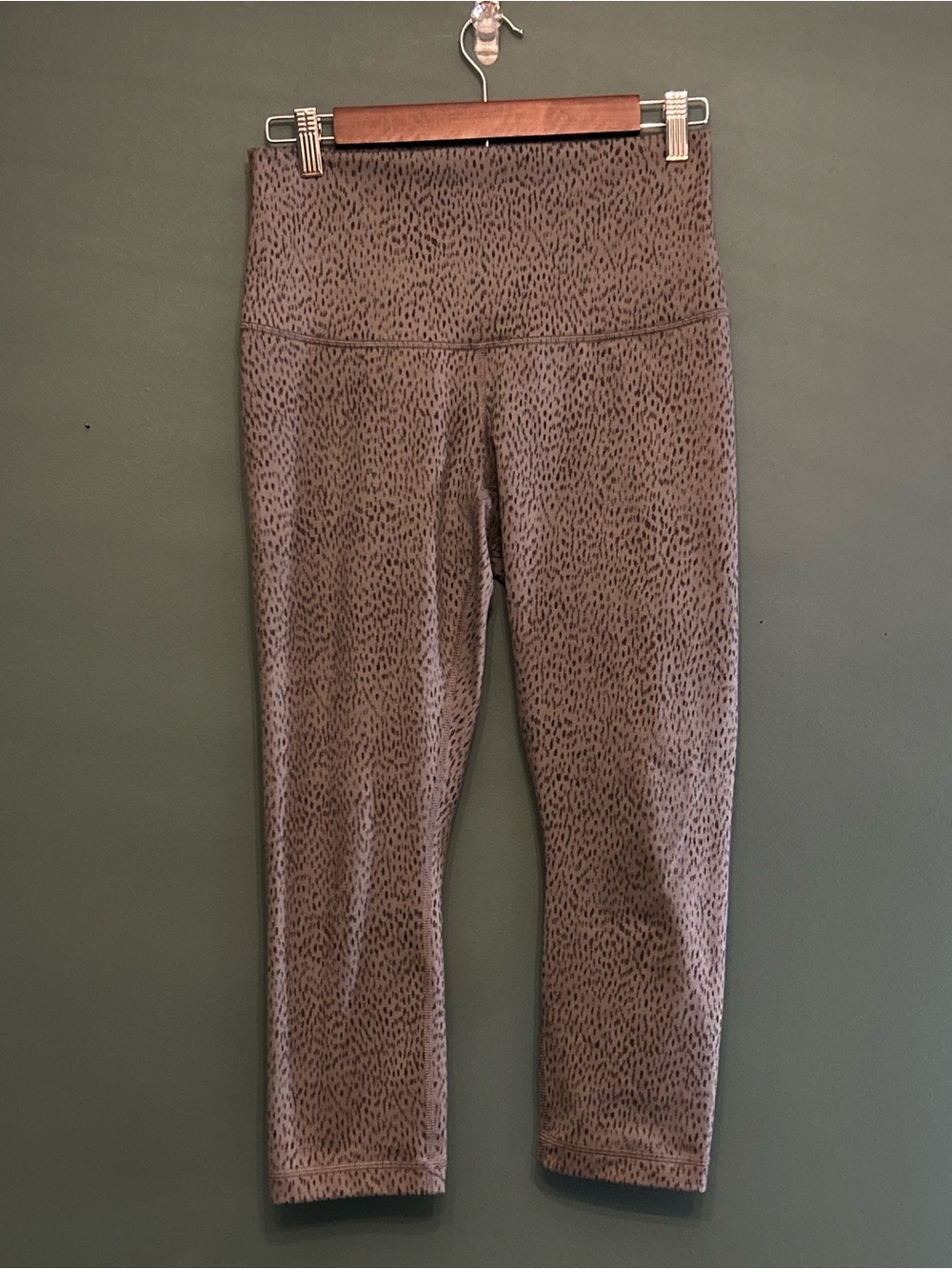 Lululemon Wunder Under High Rise Crop 21" Leggings Grey Black Animal Spot Print